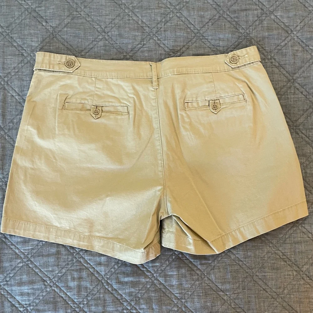 Calvin Klein Jeans Tan Khaki Women's Shorts Size 32 / 14 - Picture 2 of 3